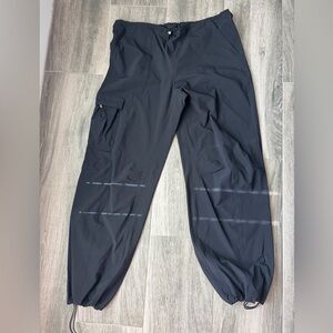 Woman’s  Black Cargo Jogger Pants - Lightweight Outdoor Style